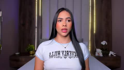 Lucy online show from September 2025 01:27:01 PM