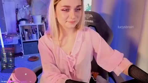 Lucy online show from November 2025 08:39:02 AM