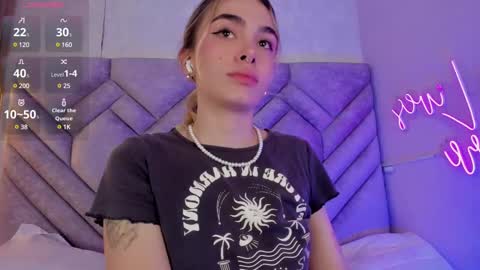 Snapshot of lucyvegaa1 chatting on December 2024 01:59:02 PM Lucy Vega online show from December 2024 01:59:02 PM