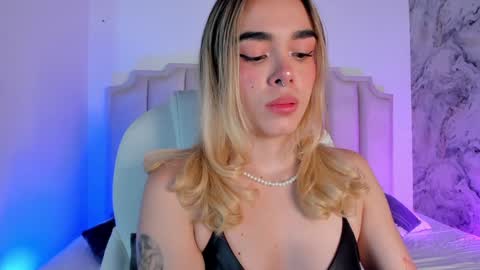 Snapshot of lucyvegaa1 chatting on January 2025 04:21:01 AM Lucy Vega online show from January 2025 04:21:01 AM