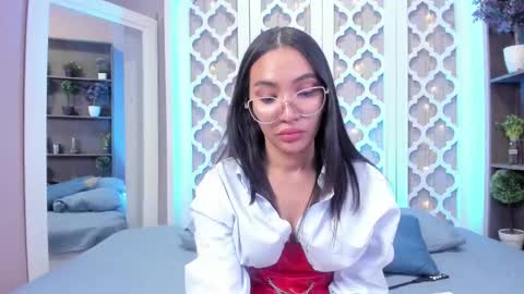 Lucy Liiu online show from March 2025 01:12:01 AM