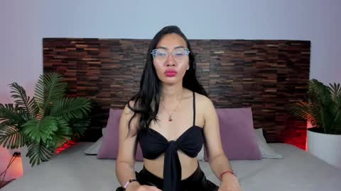 Snapshot of lucyy_liiu chatting on March 2026 08:32:01 PM Lucy Liiu online show from March 2026 08:32:01 PM