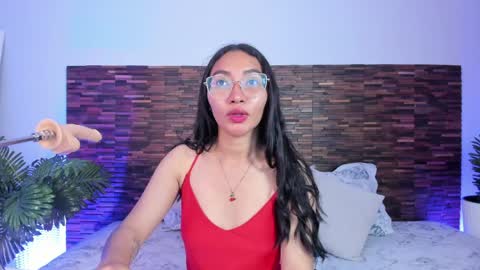 Snapshot of lucyy_liiu chatting on April 2026 08:31:01 PM Lucy Liiu online show from April 2026 08:31:01 PM