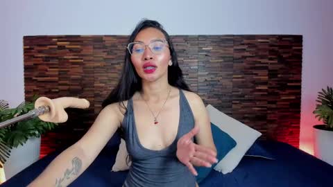 Snapshot of lucyy_liiu chatting on April 2026 08:46:01 PM Lucy Liiu online show from April 2026 08:46:01 PM