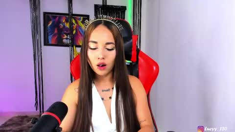 Snapshot of lucyy_rose chatting on April 2026 06:14:02 PM o online show from April 2026 06:14:02 PM