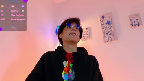 Lui online show from March 2026 03:52:01 AM