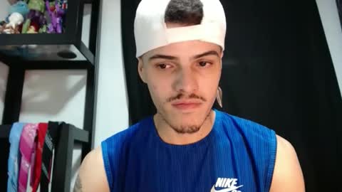 Luis AS online show from November 2025 01:27:01 AM