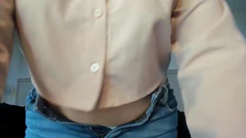 Snapshot of luisa__rosse chatting on February 2026 11:43:02 AM Luisa online show from February 2026 11:43:02 AM