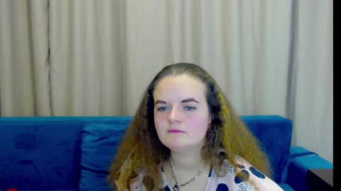 Luisa Rosee online show from February 2025 04:40:02 PM