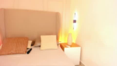 Snapshot of luisah_ chatting on January 2026 08:29:01 PM L U I S A online show from January 2026 08:29:01 PM