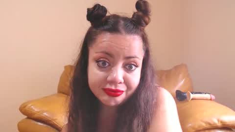 Cassie online show from September 2025 08:18:02 AM