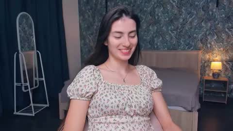 Luisa online show from October 2025 05:51:01 AM
