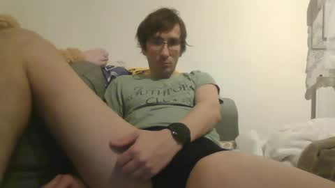 Luis online show from December 2025 10:37:02 PM