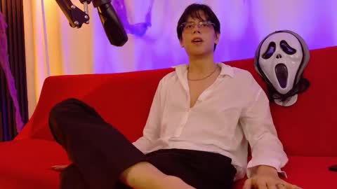 luixdust1 online show from October 2025 06:21:01 AM