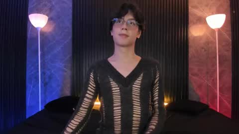 luixdust1 online show from November 2025 06:02:01 AM