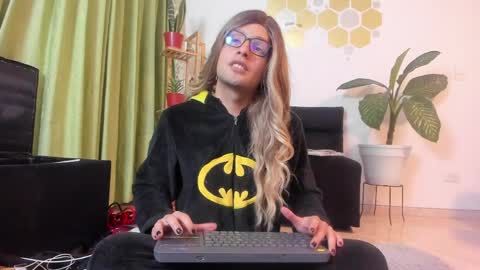 Snapshot of lukacastillo chatting on May 2026 03:24:02 AM Luka Castillo online show from May 2026 03:24:02 AM