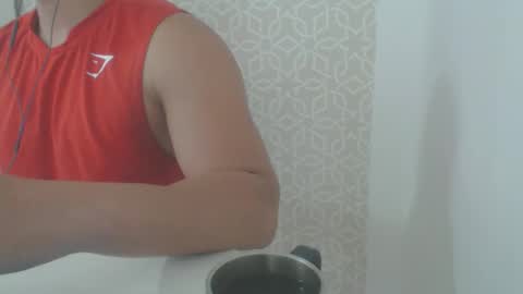 Snapshot of lukafitness chatting on November 2025 06:43:02 PM lukafitness online show from November 2025 06:43:02 PM