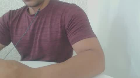 Snapshot of lukafitness chatting on December 2025 06:15:01 PM lukafitness online show from December 2025 06:15:01 PM