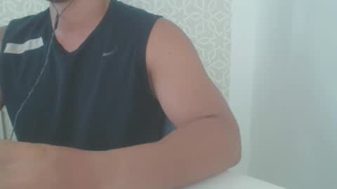 Snapshot of lukafitness chatting on December 2025 07:21:02 PM lukafitness online show from December 2025 07:21:02 PM