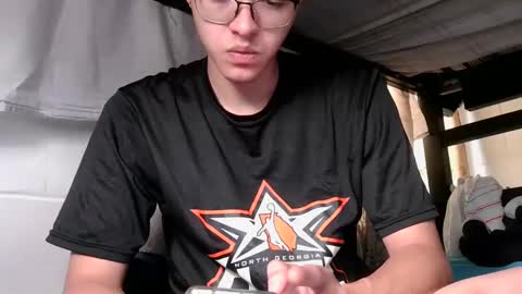 Snapshot of luke_rex chatting on December 2024 05:29:02 PM luke online show from December 2024 05:29:02 PM