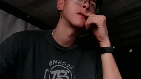 Snapshot of luke_rex chatting on February 2025 08:34:02 PM luke online show from February 2025 08:34:02 PM