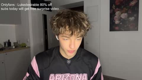 Snapshot of lukedesirable chatting on February 2026 07:45:02 PM lukedesirable online show from February 2026 07:45:02 PM