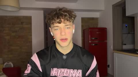 lukedesirable online show from March 2026 07:10:02 PM