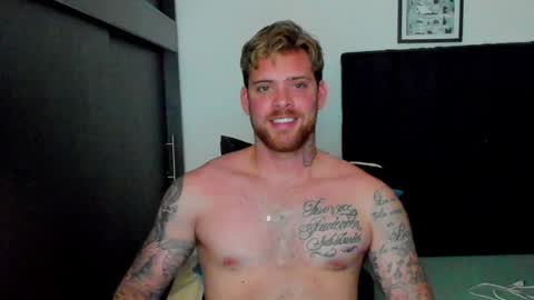 Snapshot of lukeglanton17 chatting on December 2024 02:12:01 AM Luke online show from December 2024 02:12:01 AM