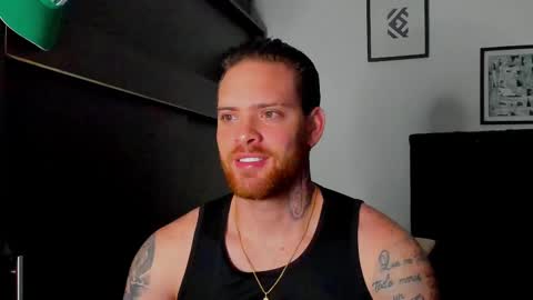 Snapshot of lukeglanton17 chatting on February 2025 09:54:01 AM Luke online show from February 2025 09:54:01 AM