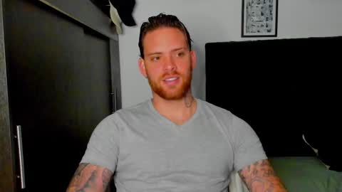 Snapshot of lukeglanton17 chatting on February 2025 10:31:02 PM Luke online show from February 2025 10:31:02 PM