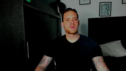 Snapshot of lukeglanton17 chatting on March 2025 12:33:02 AM Luke online show from March 2025 12:33:02 AM