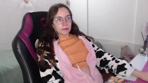 Vicky online show from January 2025 02:37:02 AM