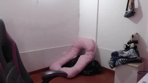 Vicky online show from February 2025 03:36:02 AM