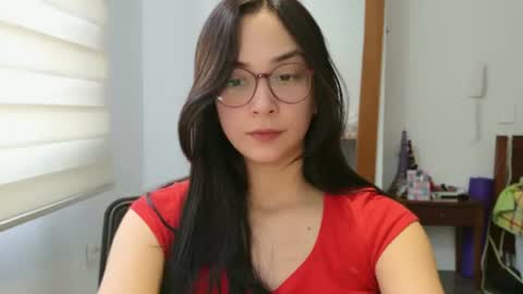 Snapshot of lulibee_ chatting on June 2026 01:34:02 PM Luli online show from June 2026 01:34:02 PM