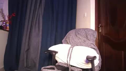 lulu_sparks1 online show from January 2026 07:23:01 AM