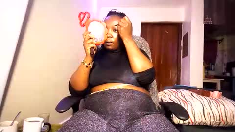 Snapshot of lulu_sparks1 chatting on June 2026 03:52:02 AM lulu_sparks1 online show from June 2026 03:52:02 AM
