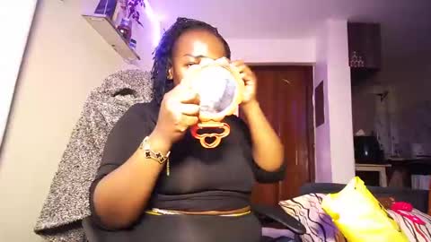 Snapshot of lulu_sparks1 chatting on July 2026 05:11:01 AM lulu_sparks1 online show from July 2026 05:11:01 AM
