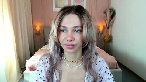 Alise online show from April 2026 12:58:01 PM