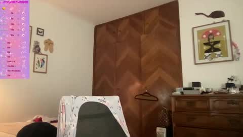 Lulu Mei online show from September 2025 10:10:02 PM