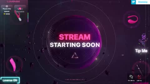 Snapshot of luluubloomm chatting on November 2025 08:07:02 PM Lulu online show from November 2025 08:07:02 PM