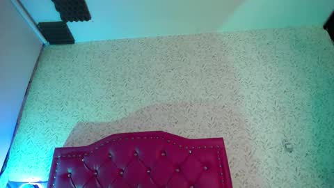 Luly online show from November 2025 03:28:01 AM