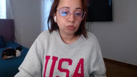 Snapshot of lumi_84 chatting on January 2025 11:12:02 AM LUMI online show from January 2025 11:12:02 AM