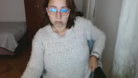 Snapshot of lumi_84 chatting on February 2025 01:13:01 AM LUMI online show from February 2025 01:13:01 AM