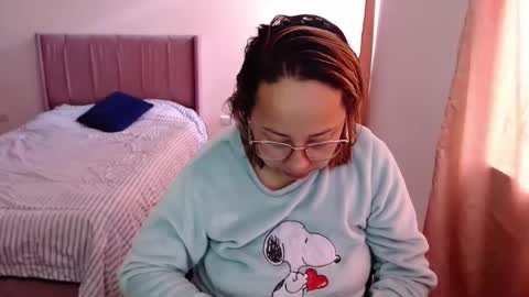 Snapshot of lumi_84 chatting on September 2025 01:57:02 PM LUMI online show from September 2025 01:57:02 PM