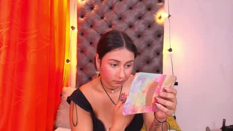 Luna  online show from January 2026 09:06:02 PM