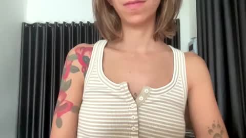 Luna online show from December 2024 04:43:02 AM