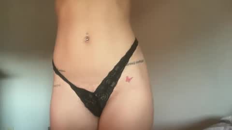 Luna online show from September 2025 09:25:02 PM