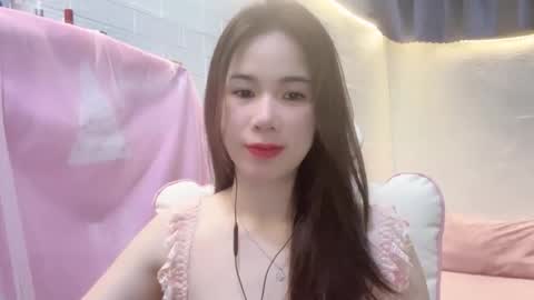 Luna online show from April 2026 01:07:02 AM