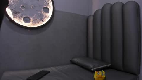 Luna online show from February 2026 12:01:02 PM