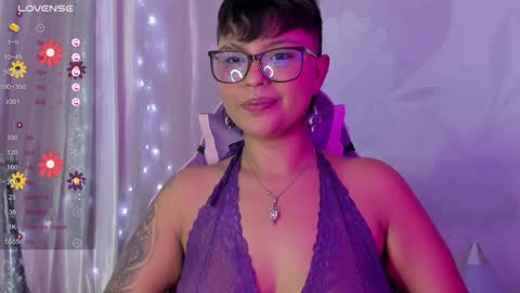 Luna online show from December 2024 09:13:02 PM